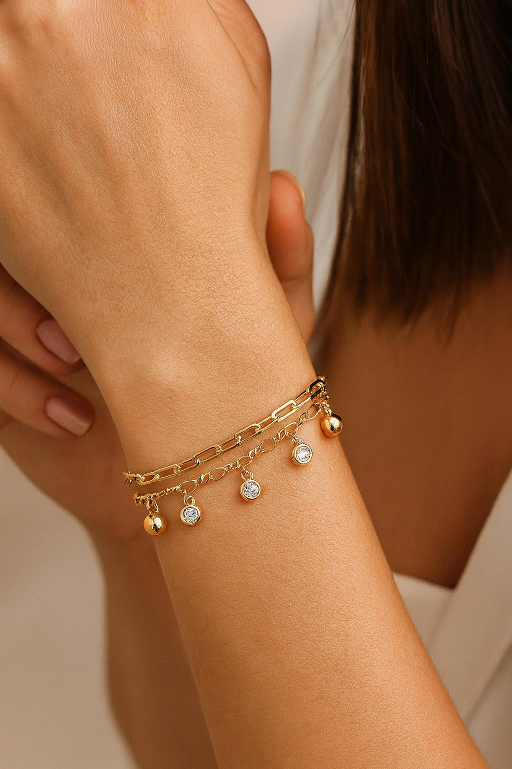 دستبند زنانه ژوپینگ مدل دولاین گوی و نگین