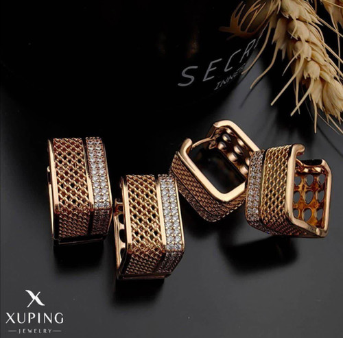 گوشواره ژوپینگ مدل حصیری نگین دار